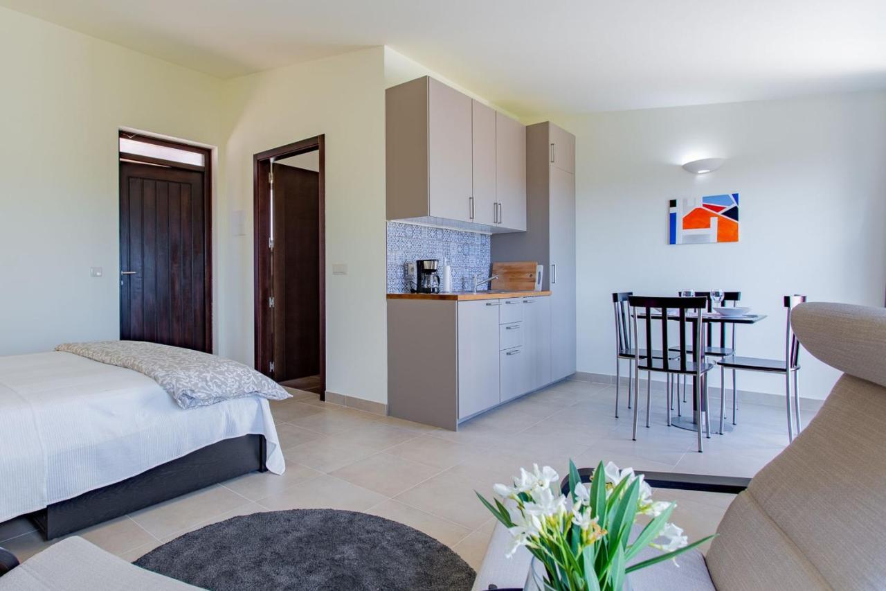 Corte Velada Guest House By Lovelystay لاغوس المظهر الخارجي الصورة