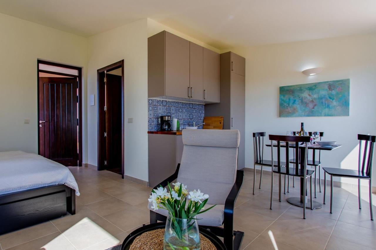Corte Velada Guest House By Lovelystay لاغوس المظهر الخارجي الصورة